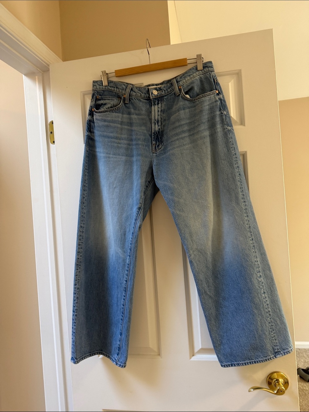 MOTHER Relaxed Light Blue Men's Jeans - Washed Denim